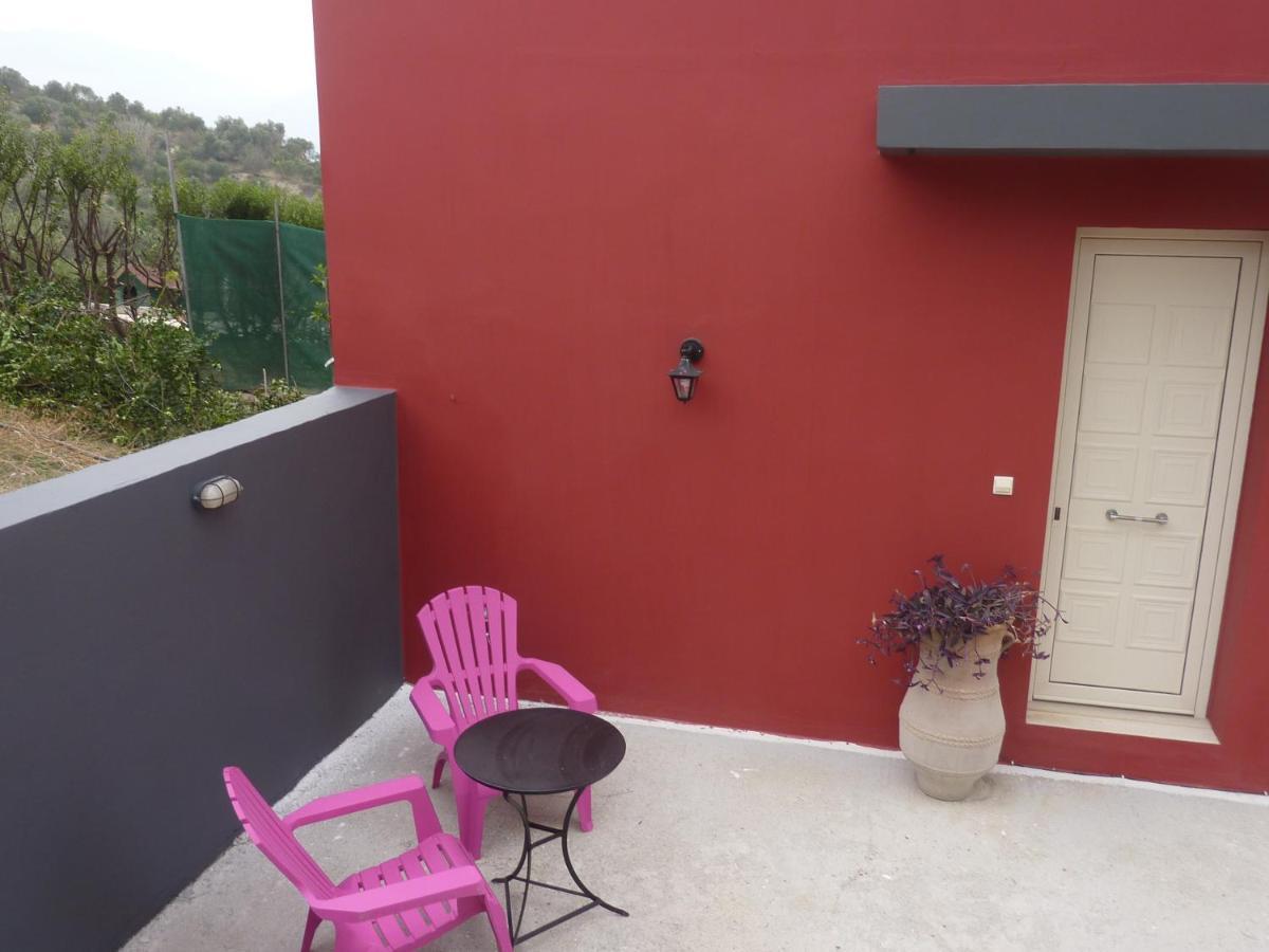 Entire independent maisonette near Heraklion Pottery Classes Petrokefalo Extérieur photo